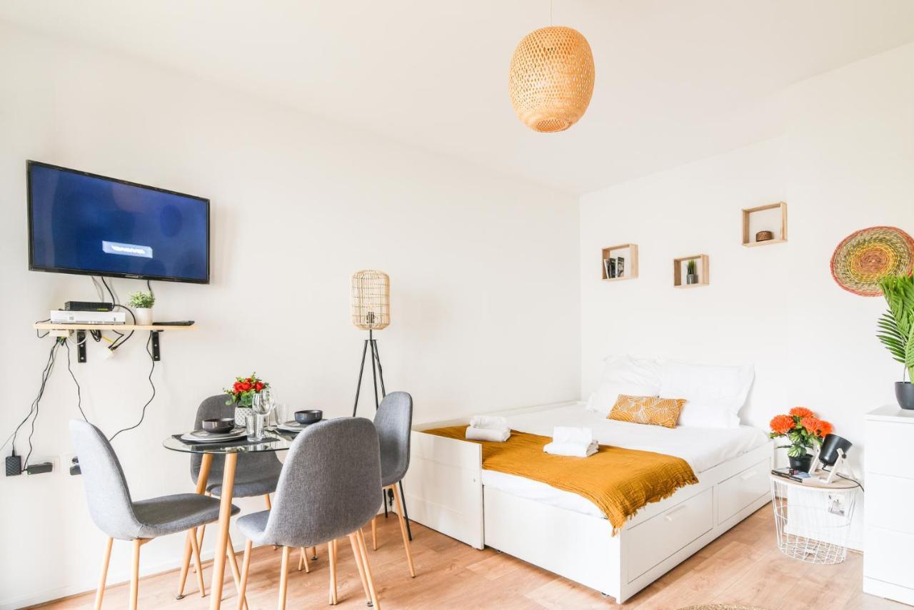 Lumineux - L'Authentique - Centre Apartment อาเกอโน ภายนอก รูปภาพ